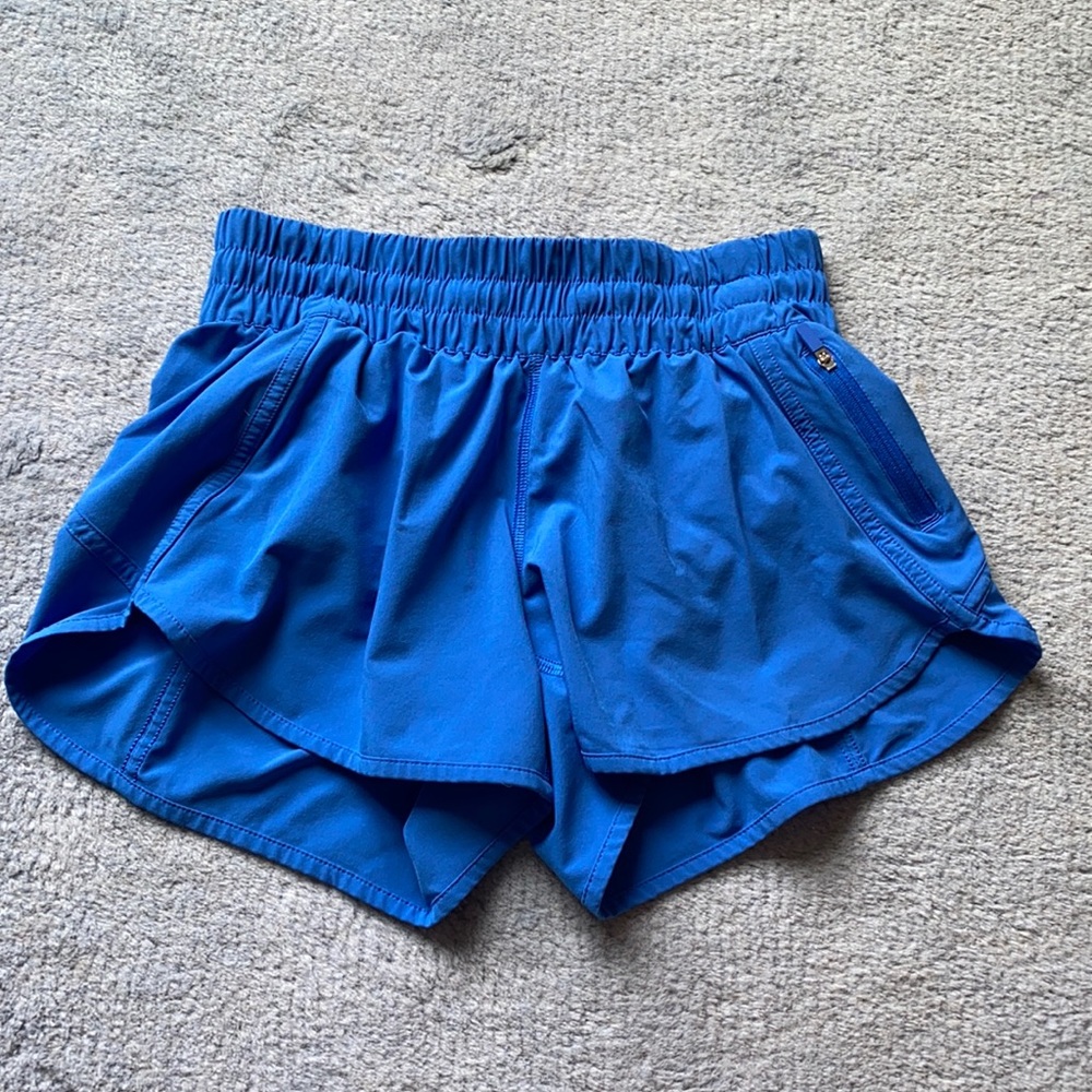 Blue LULULEMON Tracker Mid rise Shorts.